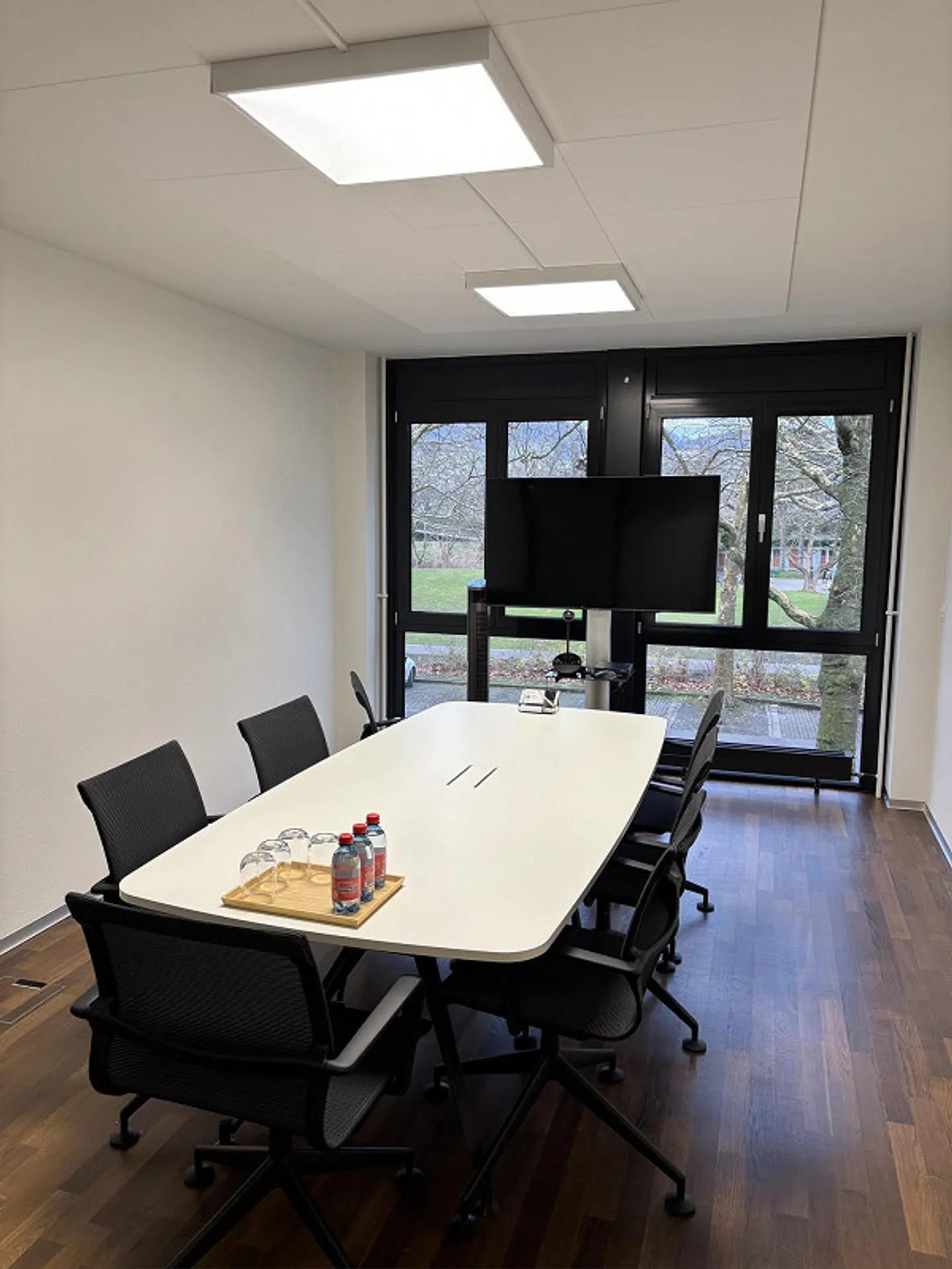 Exklusive 194m² Gewerbefläche am Alpenquai Luzern – saniert 2024 - Foto 6 von 9