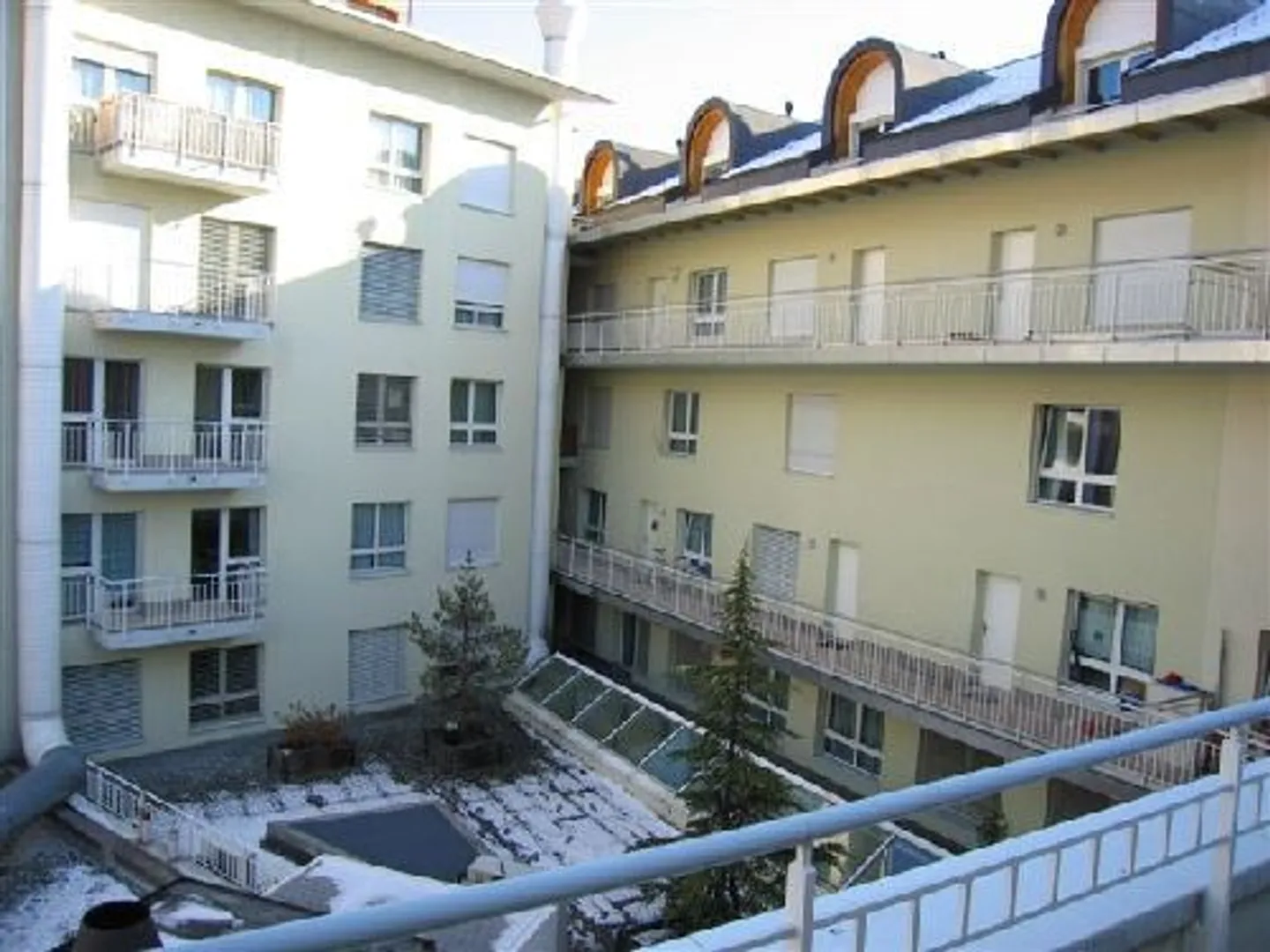 Zentrale Lage - Foto 2 von 2