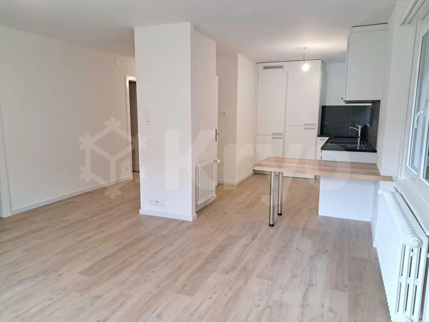 Appartement 4 pièces rénové - Photo 2 sur 9