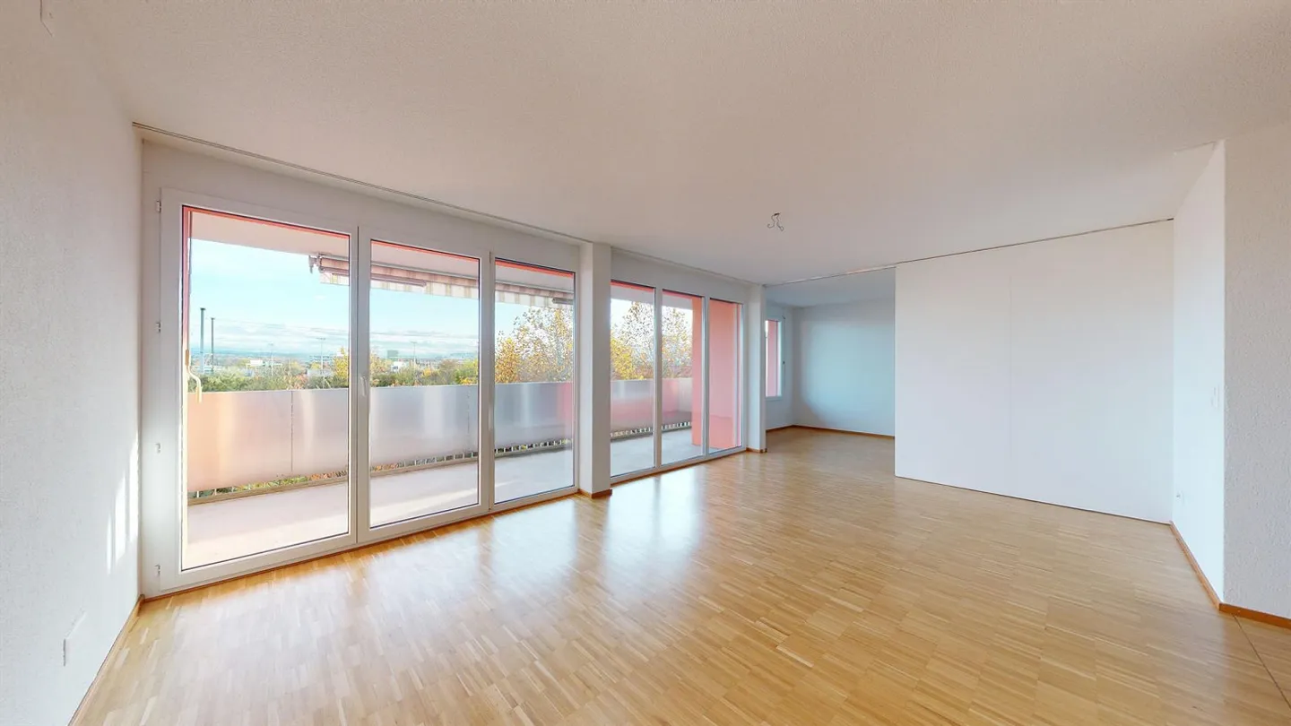 Moderne Wohnung mit grossem Balkon - Foto 2 von 13