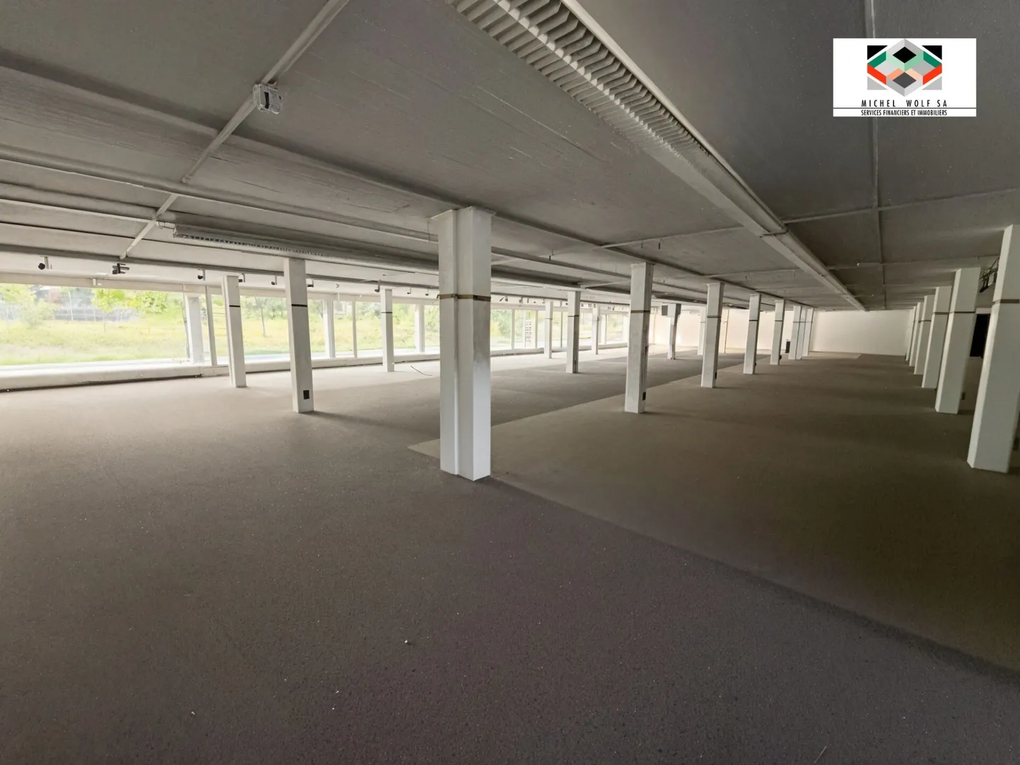 Surface commerciale à louer à La Chaux-de-Fonds - Photo 2 sur 7