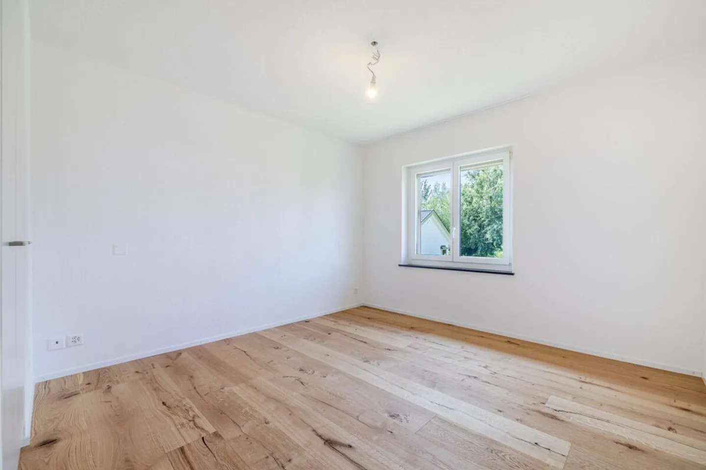 Piccolo ma potente: appartamento 1.5 stanze completamente ristrutturato con tutti i comfort - Foto 3 di 11