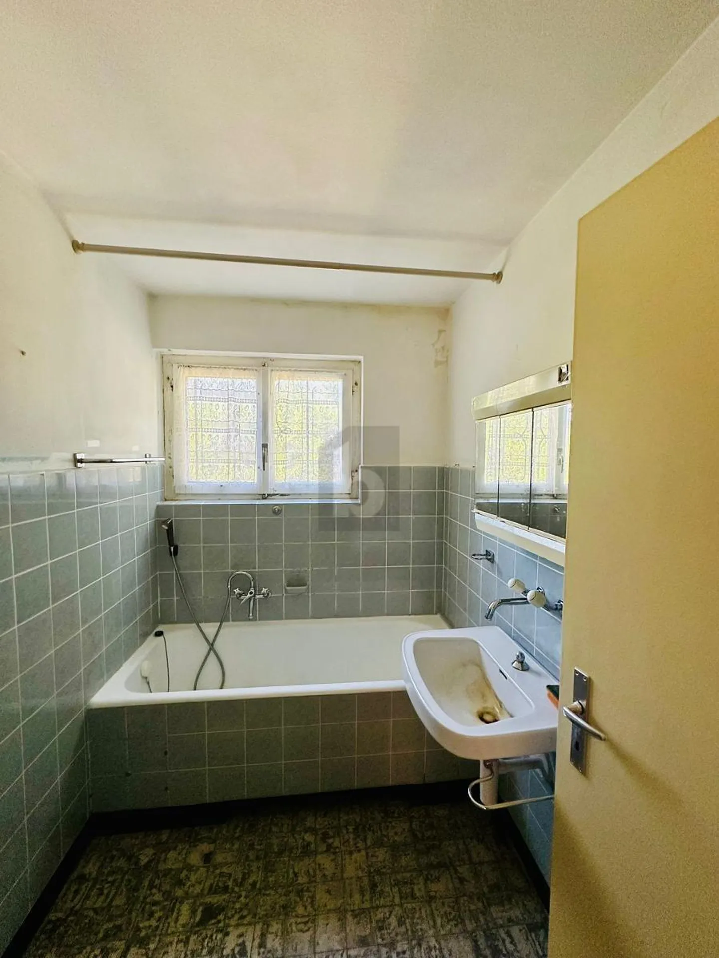 Incantevole Casa Indipendente a Porrentruy - Foto 2 di 6