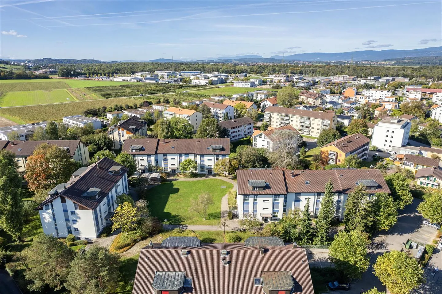 Kinderfreundliche Wohnung in ruhigem, grünen Quartier!! - Foto 2 von 8