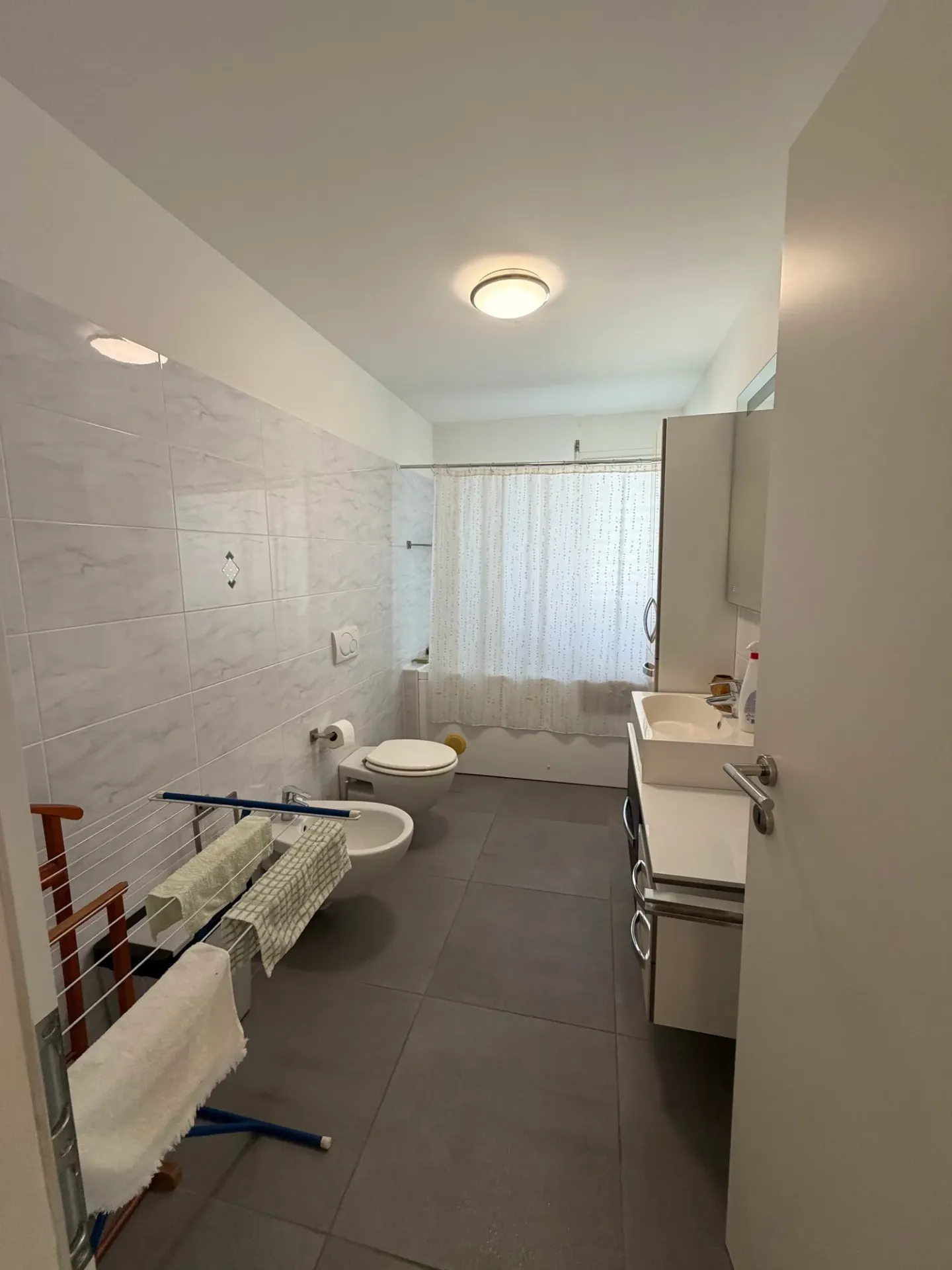 Bright 4.5-room apartment in Muralto - Primary residence - Photo 8 of 14
