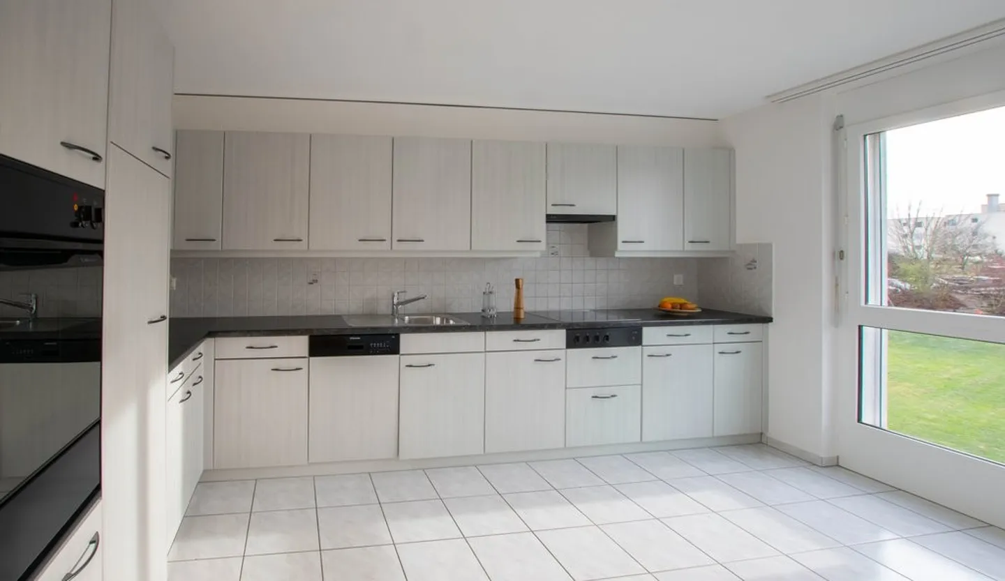 Appartement spacieux 5.5 pièces - Photo 3 sur 11