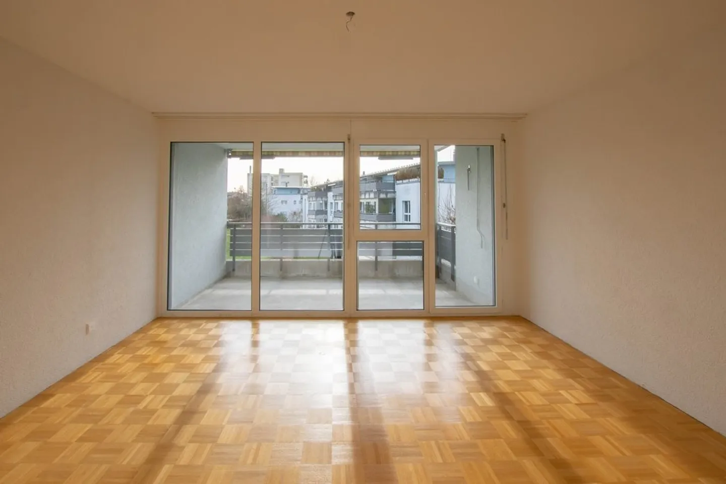Appartement spacieux 5.5 pièces - Photo 4 sur 11