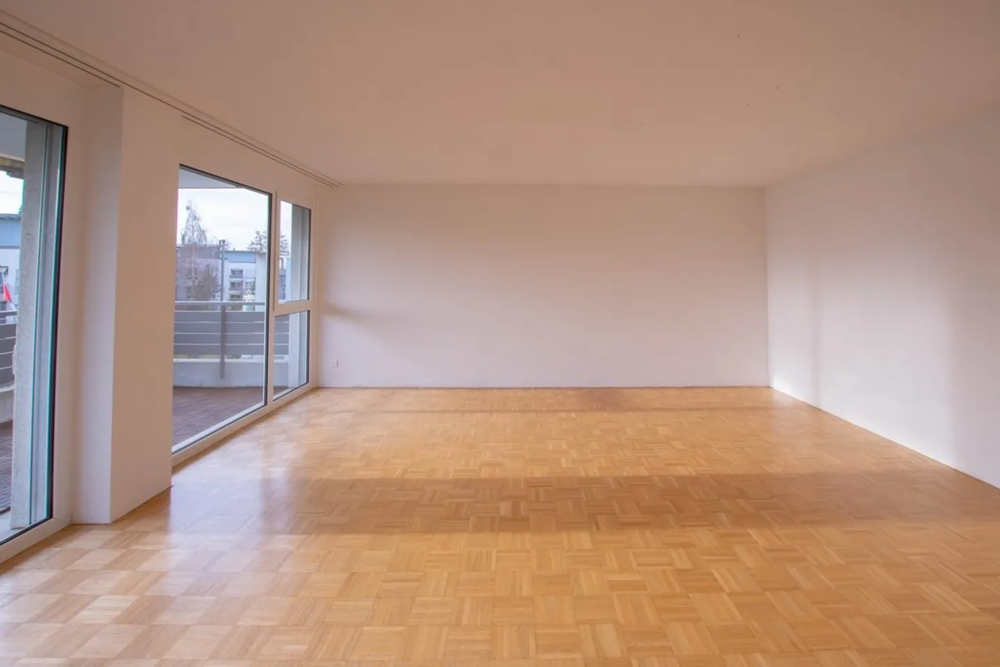 Appartement spacieux 5.5 pièces - Photo 2 sur 11
