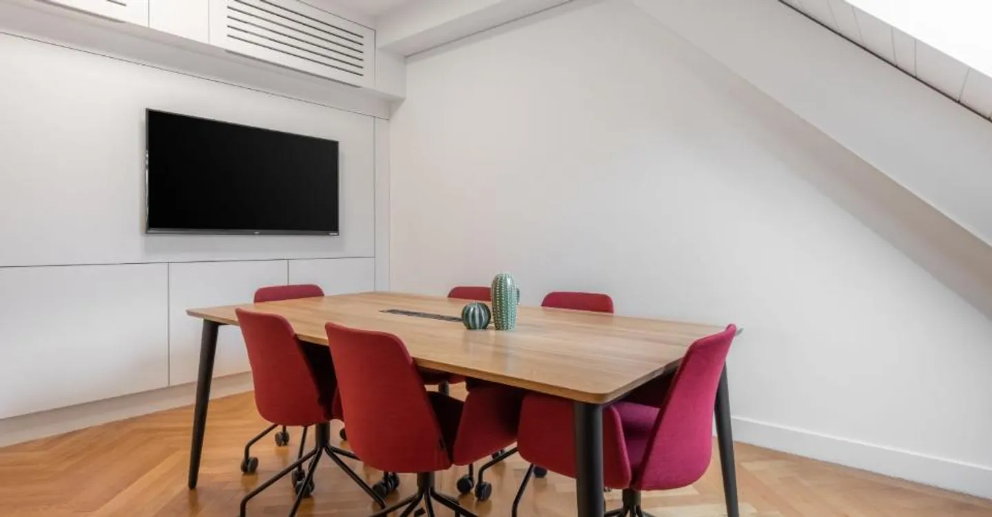 Private Office for 3 at Signature Rhone - Photo 8 of 11