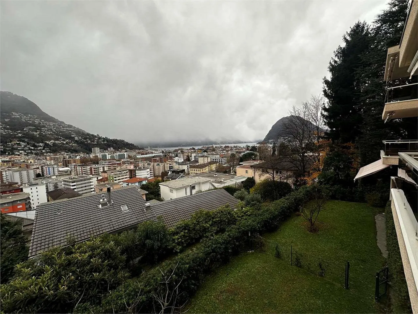 Rif.2645 Elegante Residenza di 400 mq con Vista Lago a Lugano - Foto 13 di 13