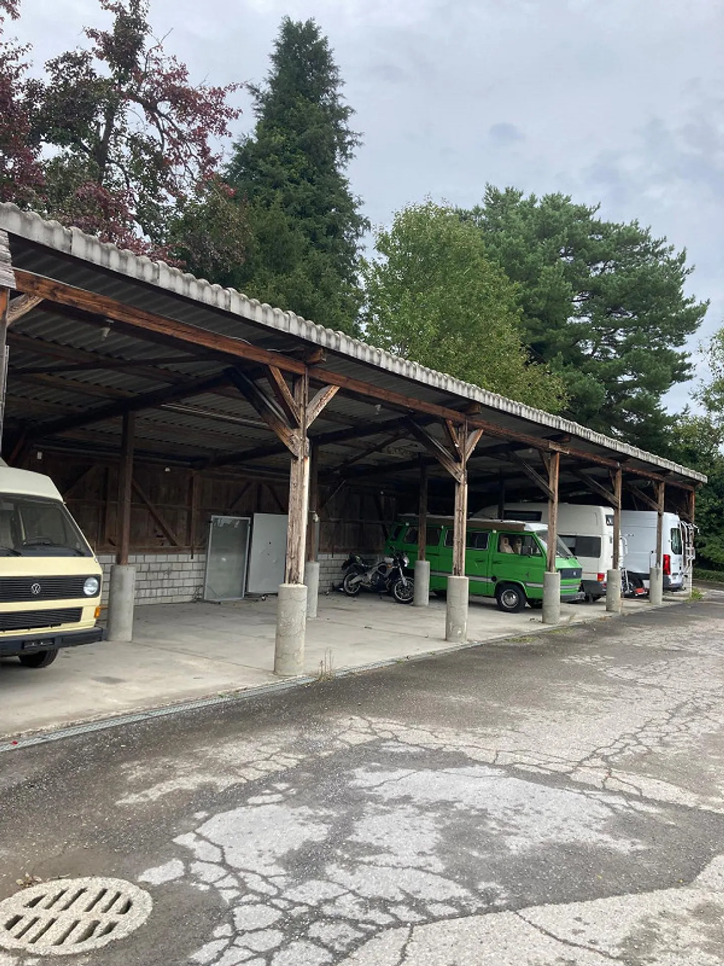 Carport pour camping-cars, place de stationnement couverte pour caravanes, garage - Photo 2 sur 2