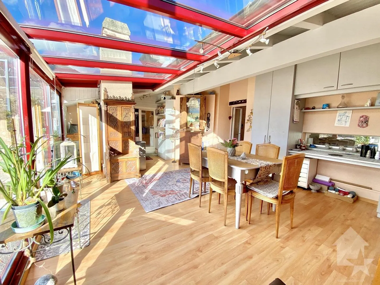 Spacious penthouse in a quiet area, parking, 105 m2 terrace and view! - Photo 1 of 24