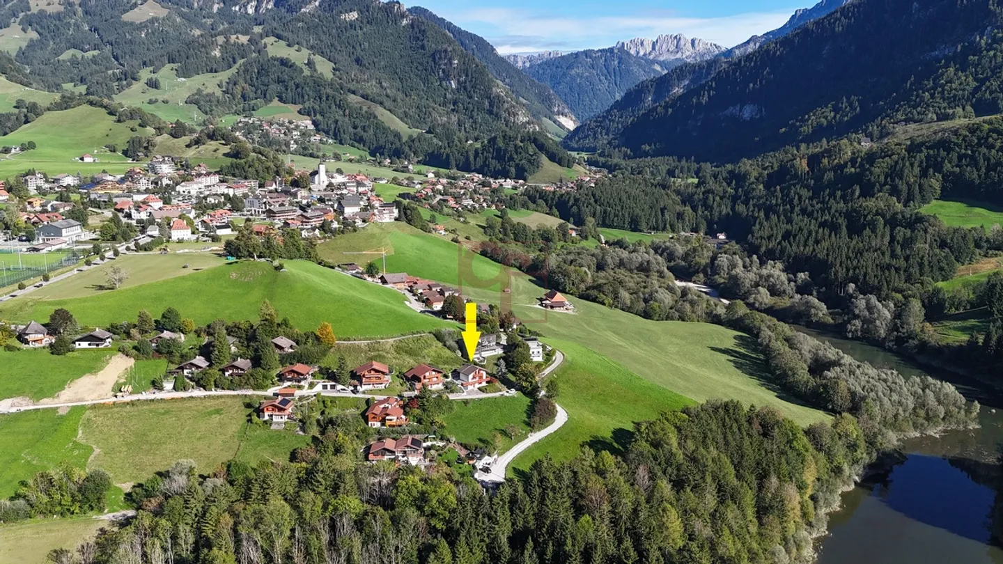 Charmey - Prächtiges Chalet mit 5.5 Zimmern - Foto 9 di 11