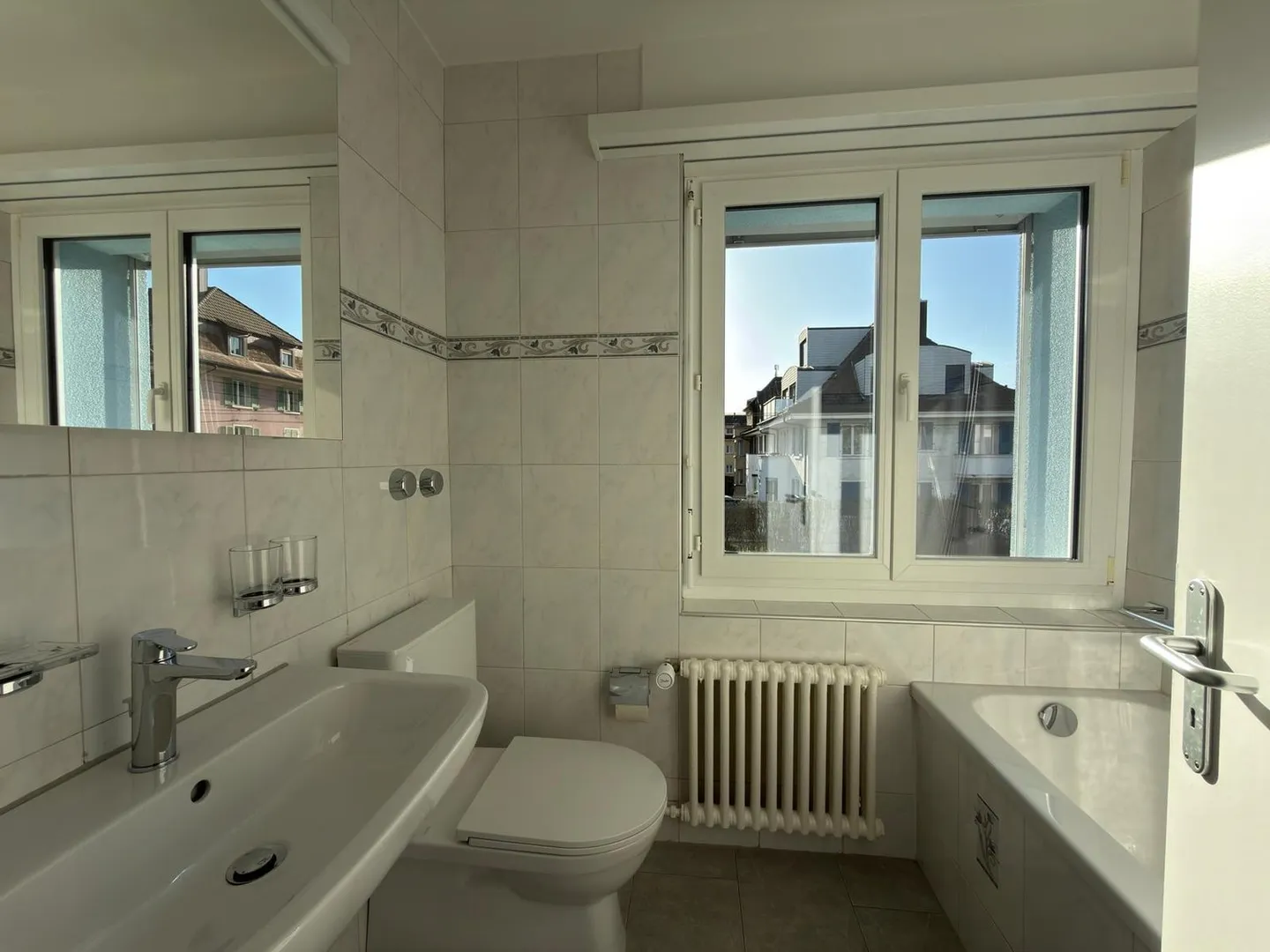 Apartment with 4.5 rooms and terrace - Photo 7 of 8