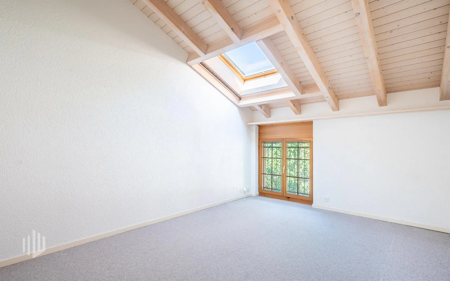 Charmante Dachwohnung mit Seeblick - Foto 6 von 8