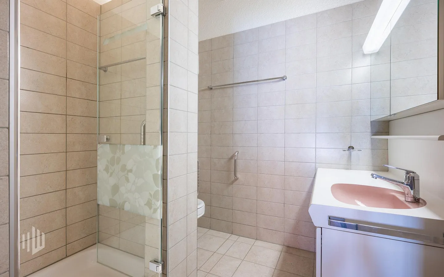 Charmante Dachwohnung mit Seeblick - Foto 7 von 8