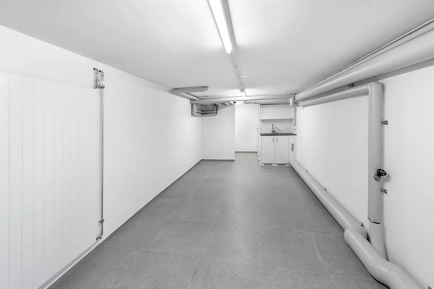 Espace commercial compact - Espace pour vos idées - Photo 1 sur 7