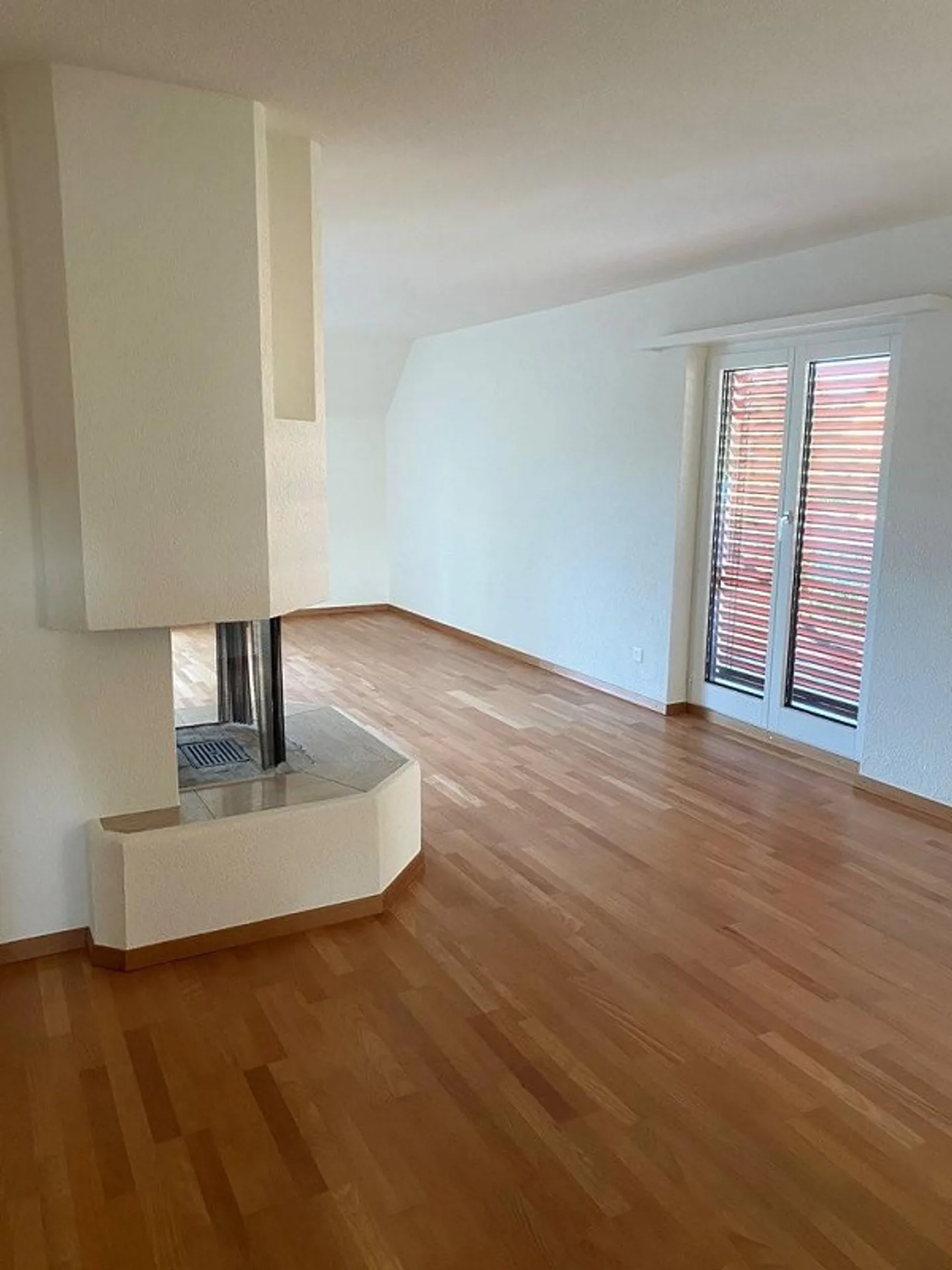 Cozy Maisonette Apartment in a Quiet Neighborhood - Photo 4 of 12