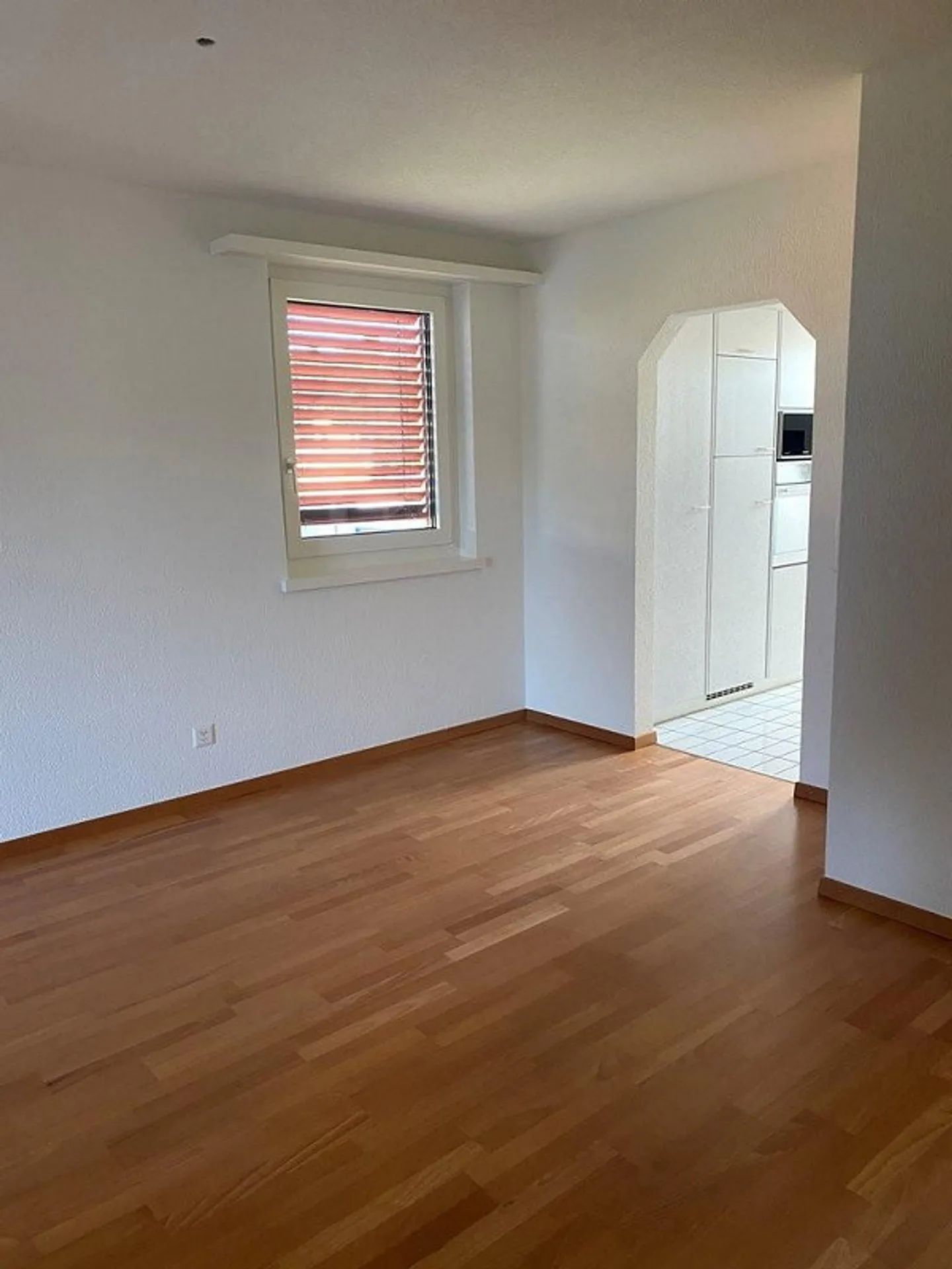 Cozy Maisonette Apartment in a Quiet Neighborhood - Photo 5 of 12