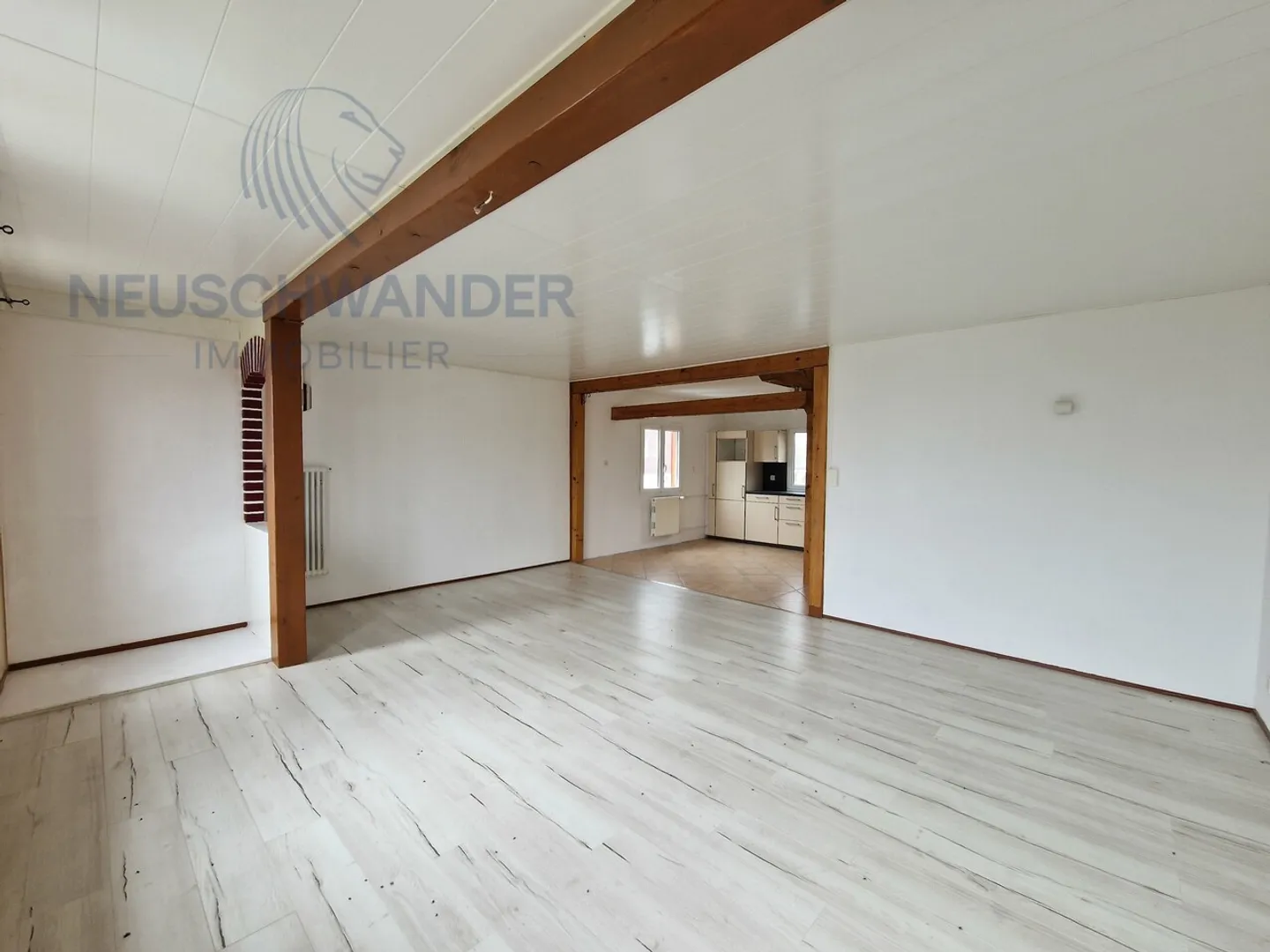 Apartment for rent - Photo 5 of 8