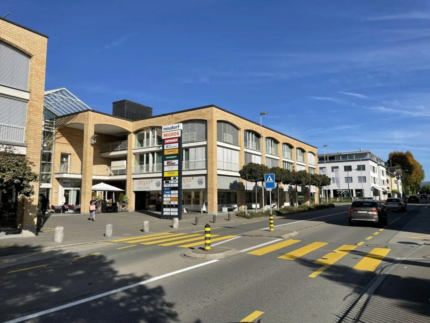 La tua nuova posizione nel cuore di Cham | 332 m² di spazio commerciale - Foto 2 di 10