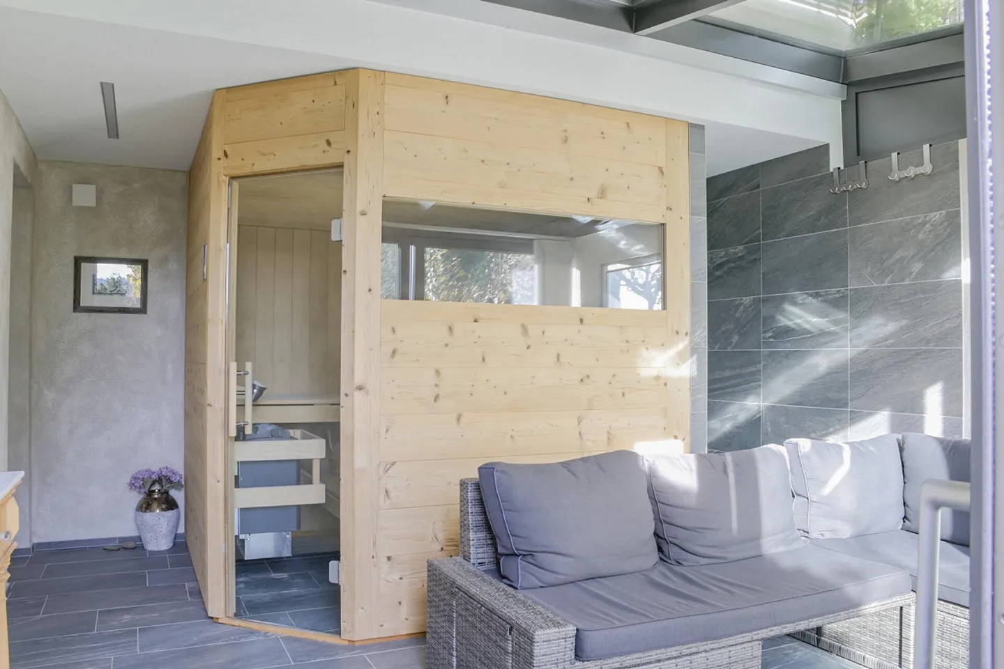 Beaucoup d'espace pour vivre et profiter - Photo 4 sur 9