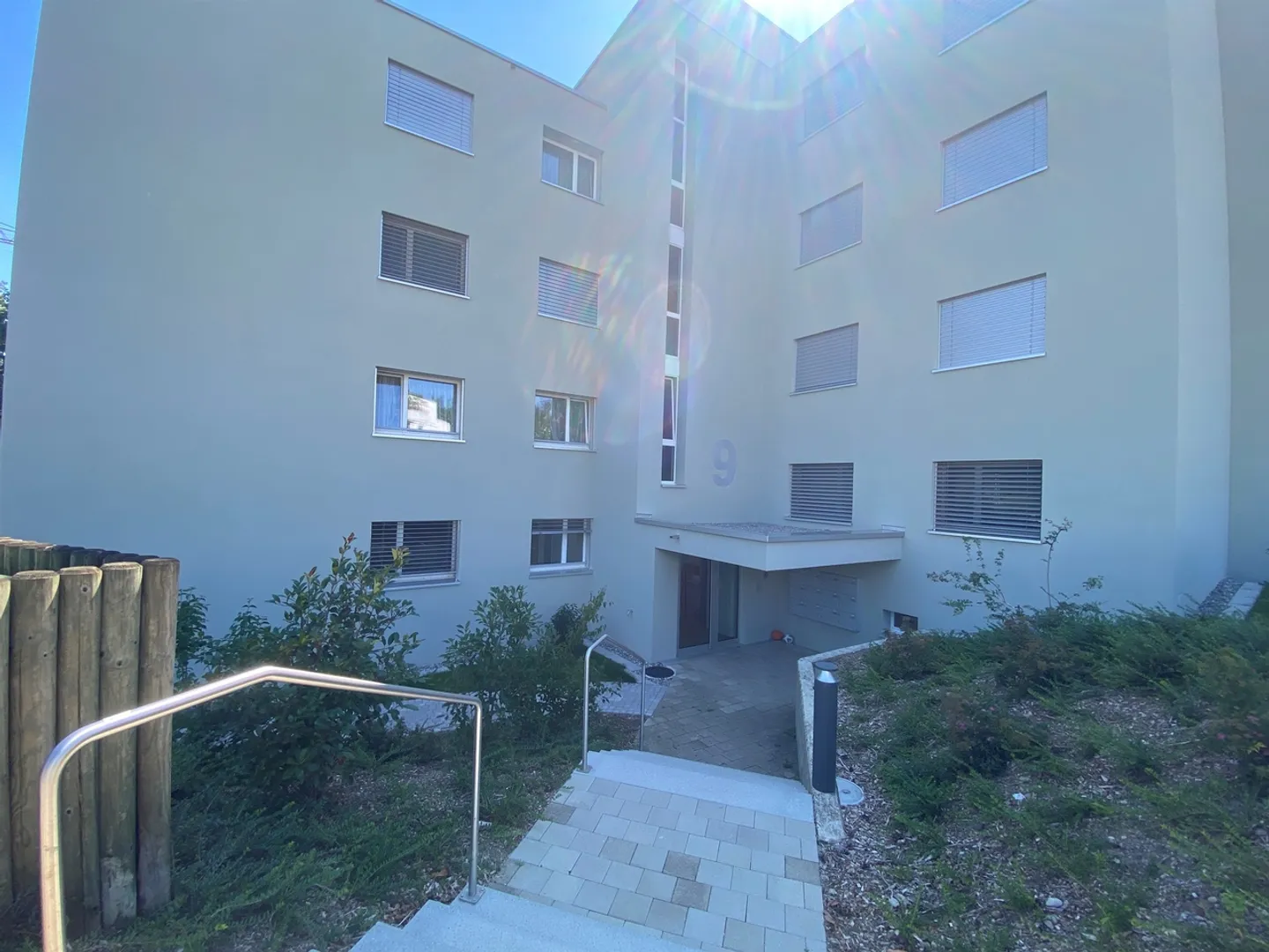 Erschwinglicher Parkplatz in Dietlikon - Foto 2 von 2
