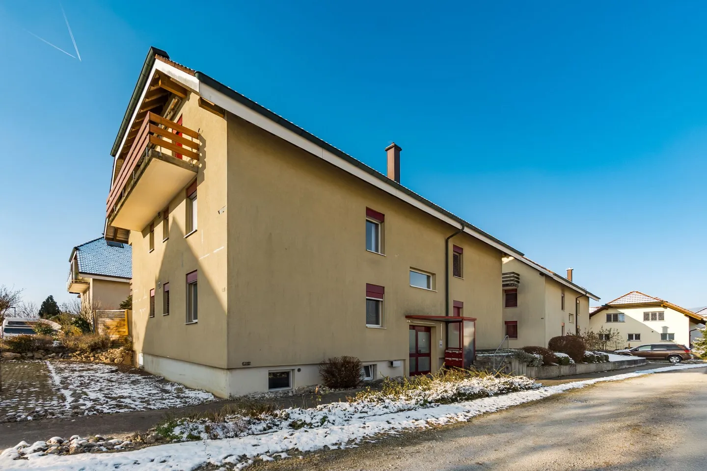 Appartement lumineux de 4,5 pièces dans un emplacement calme et central à Derendingen ! - Photo 3 sur 19