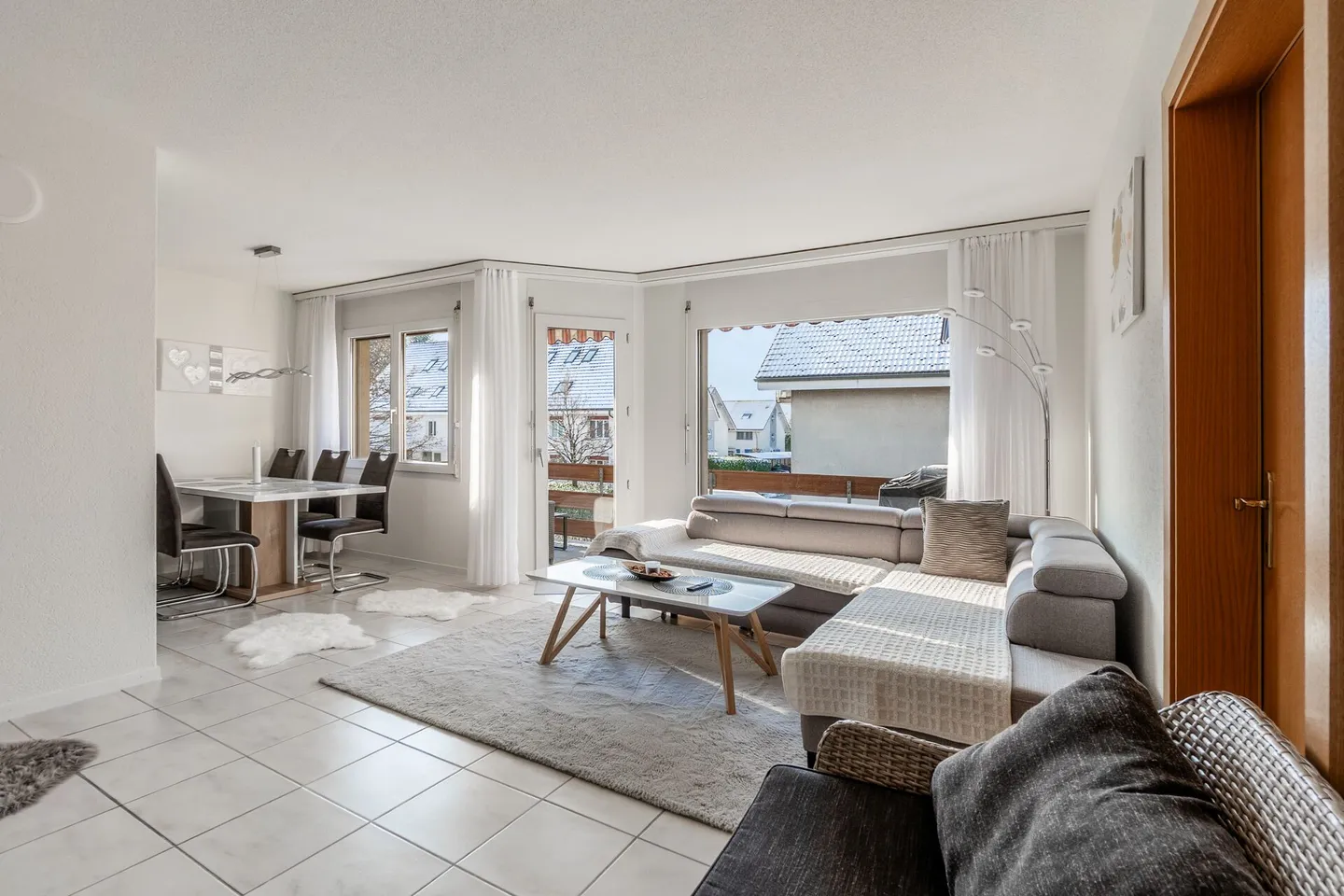 Appartement lumineux de 4,5 pièces dans un emplacement calme et central à Derendingen ! - Photo 6 sur 19