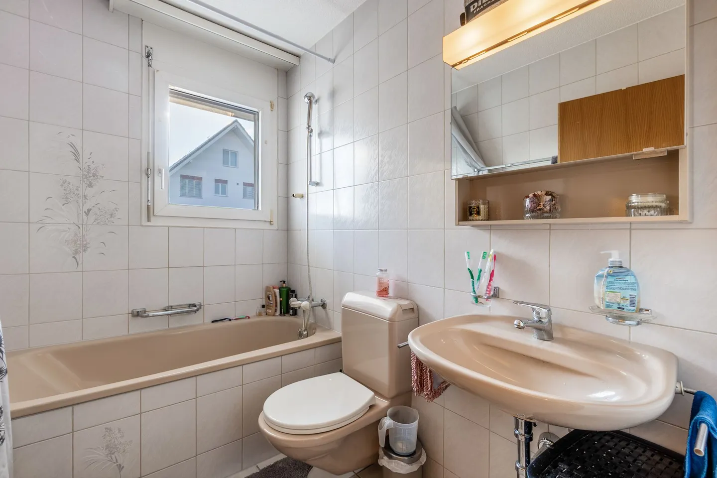 Appartement lumineux de 4,5 pièces dans un emplacement calme et central à Derendingen ! - Photo 12 sur 19