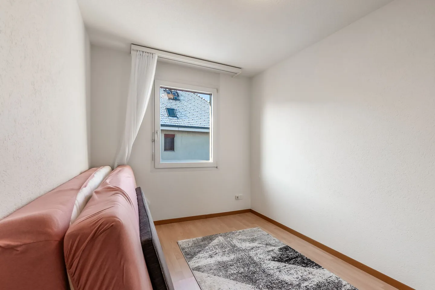 Appartement lumineux de 4,5 pièces dans un emplacement calme et central à Derendingen ! - Photo 14 sur 19