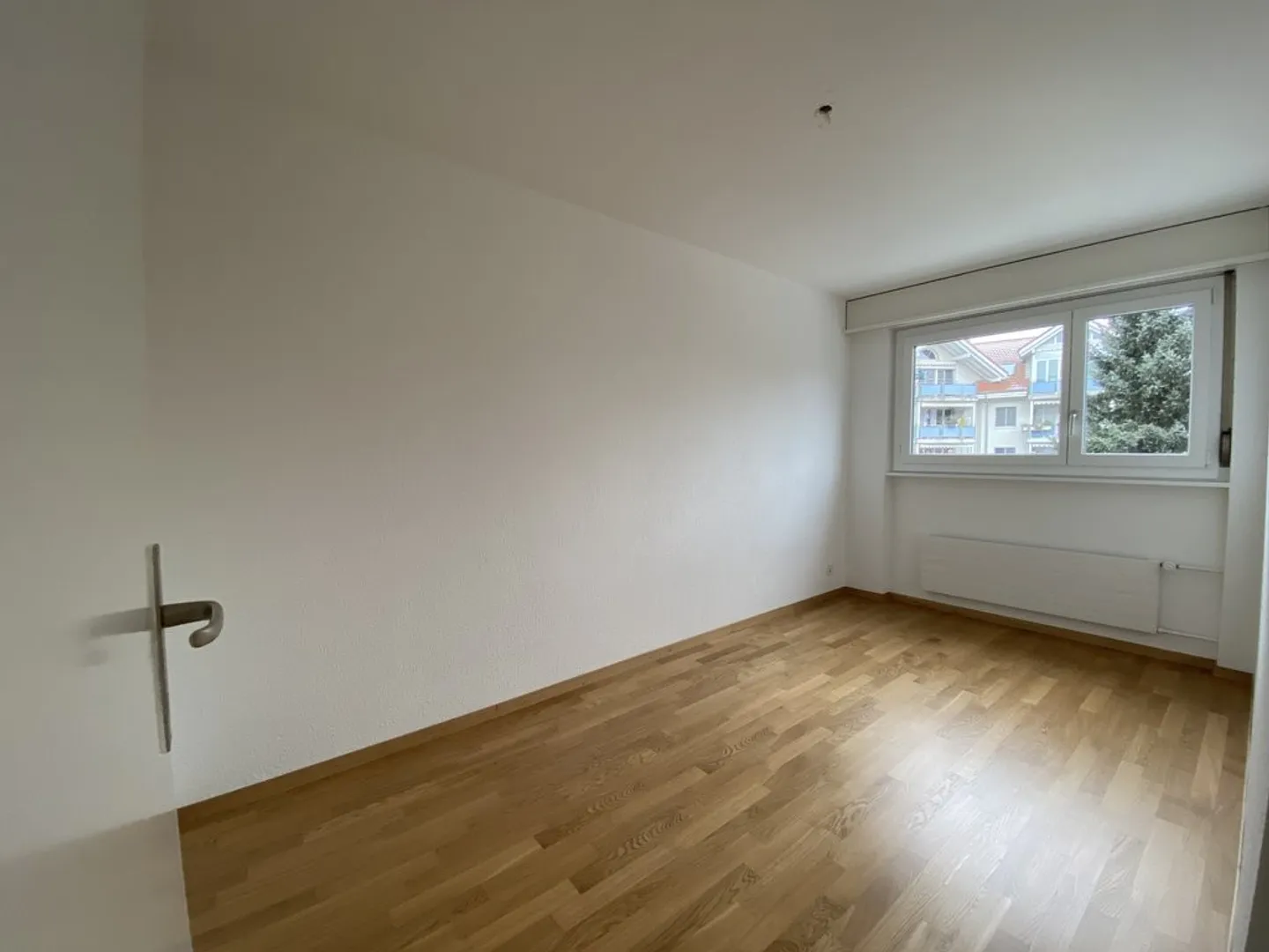 3.5 Room Apartment - Photo 3 of 7