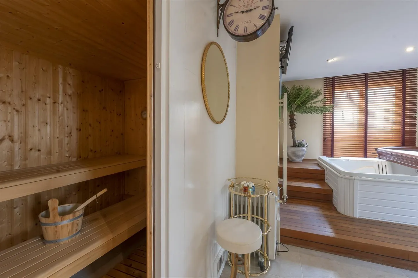 APPARTAMENTO LUSSUOSO A CHAMPEL - Foto 11 di 13