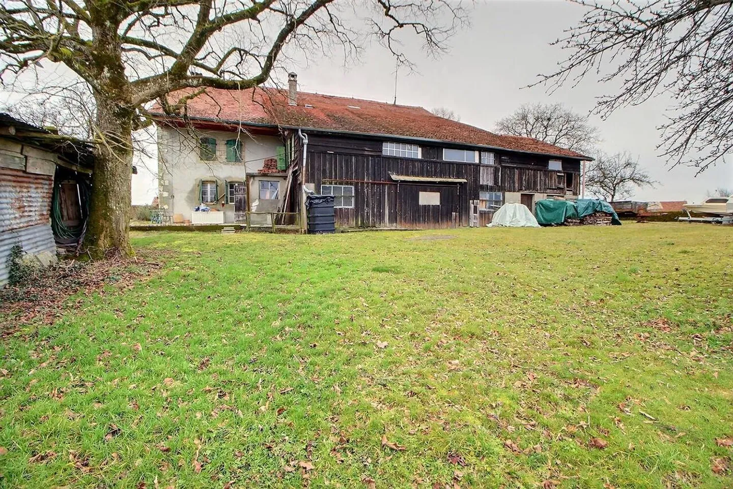 CLASSIC SALE For complete renovation - Photo 3 of 10