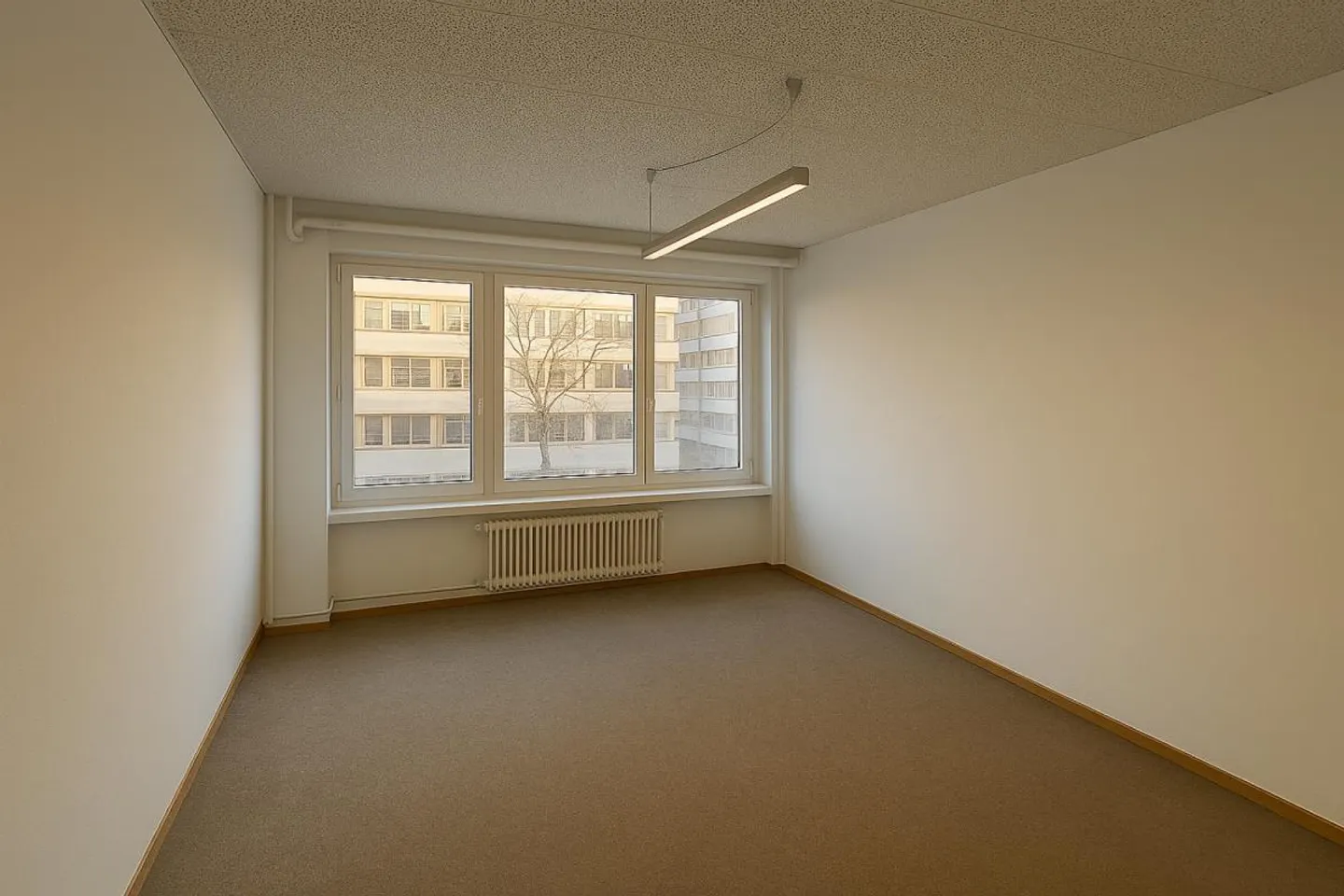 117 m2 office just steps from Lausanne train station - Photo 1 of 5