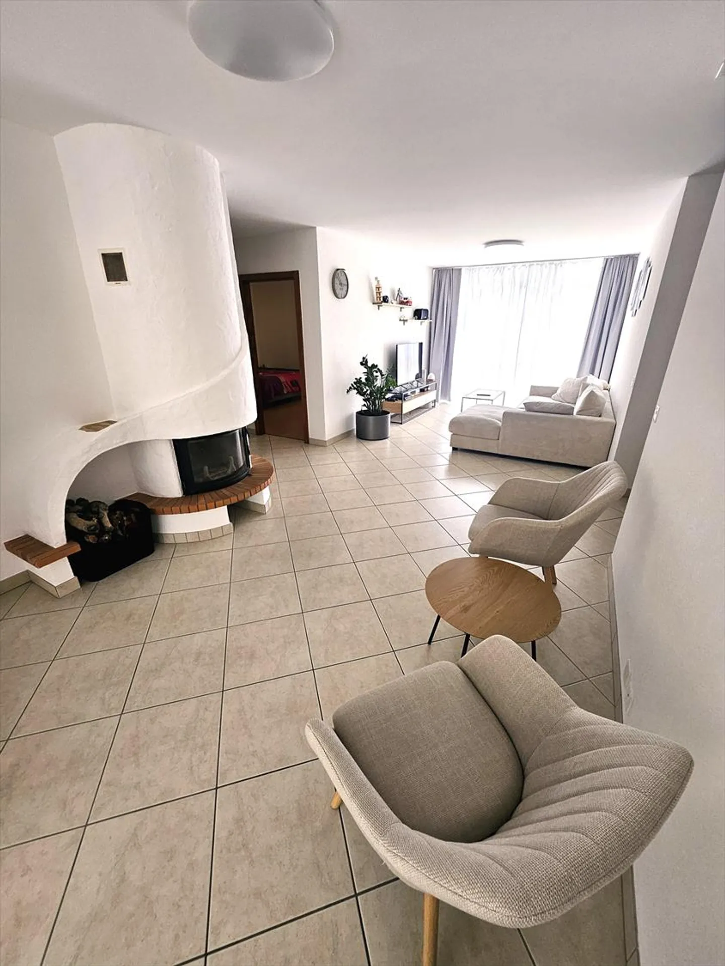 « Geräumig und helles 4.5-Zimmer-Apartment » - Foto 1 von 9
