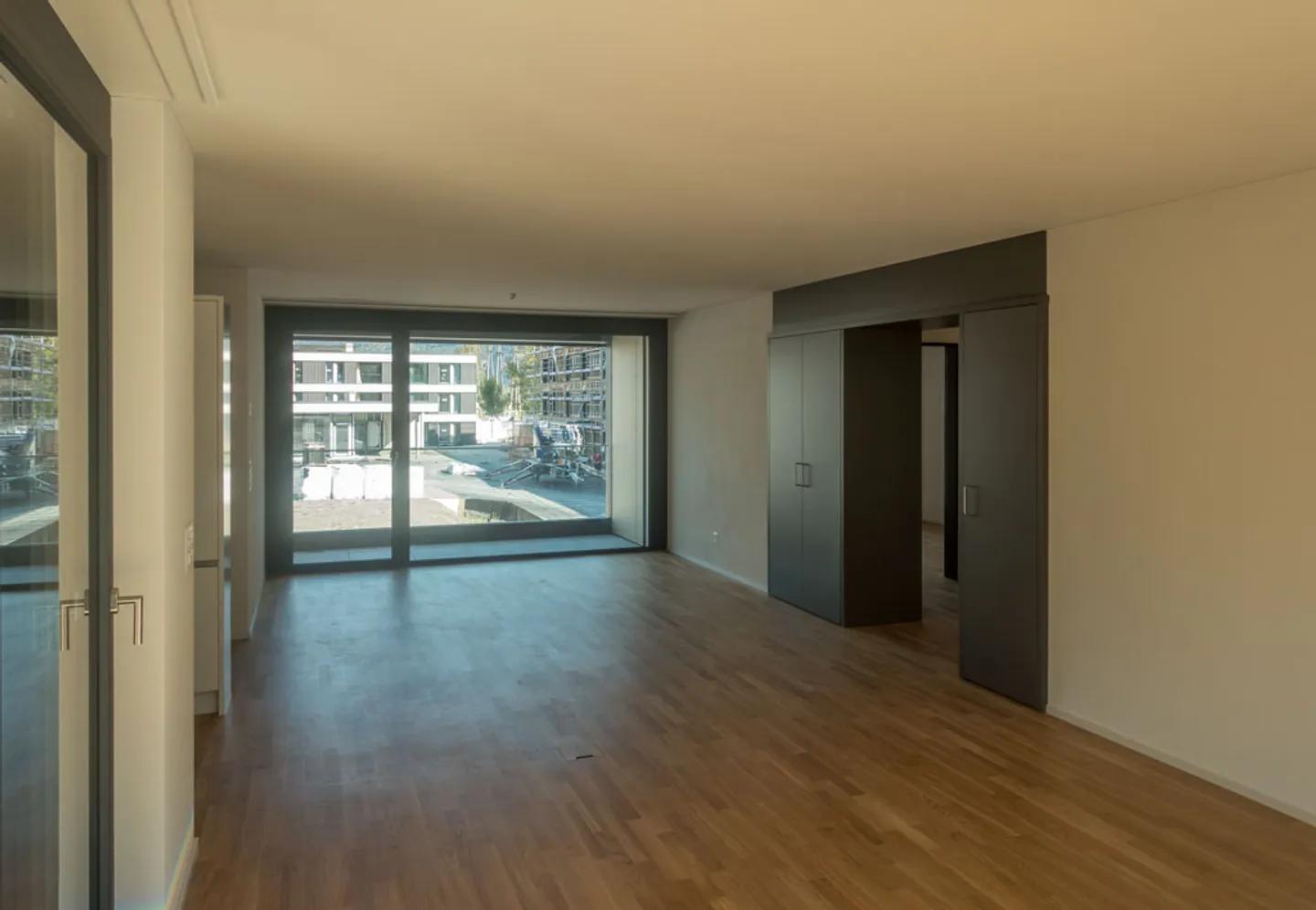 Modern apartment in family-friendly development in a good location - Photo 11 of 13