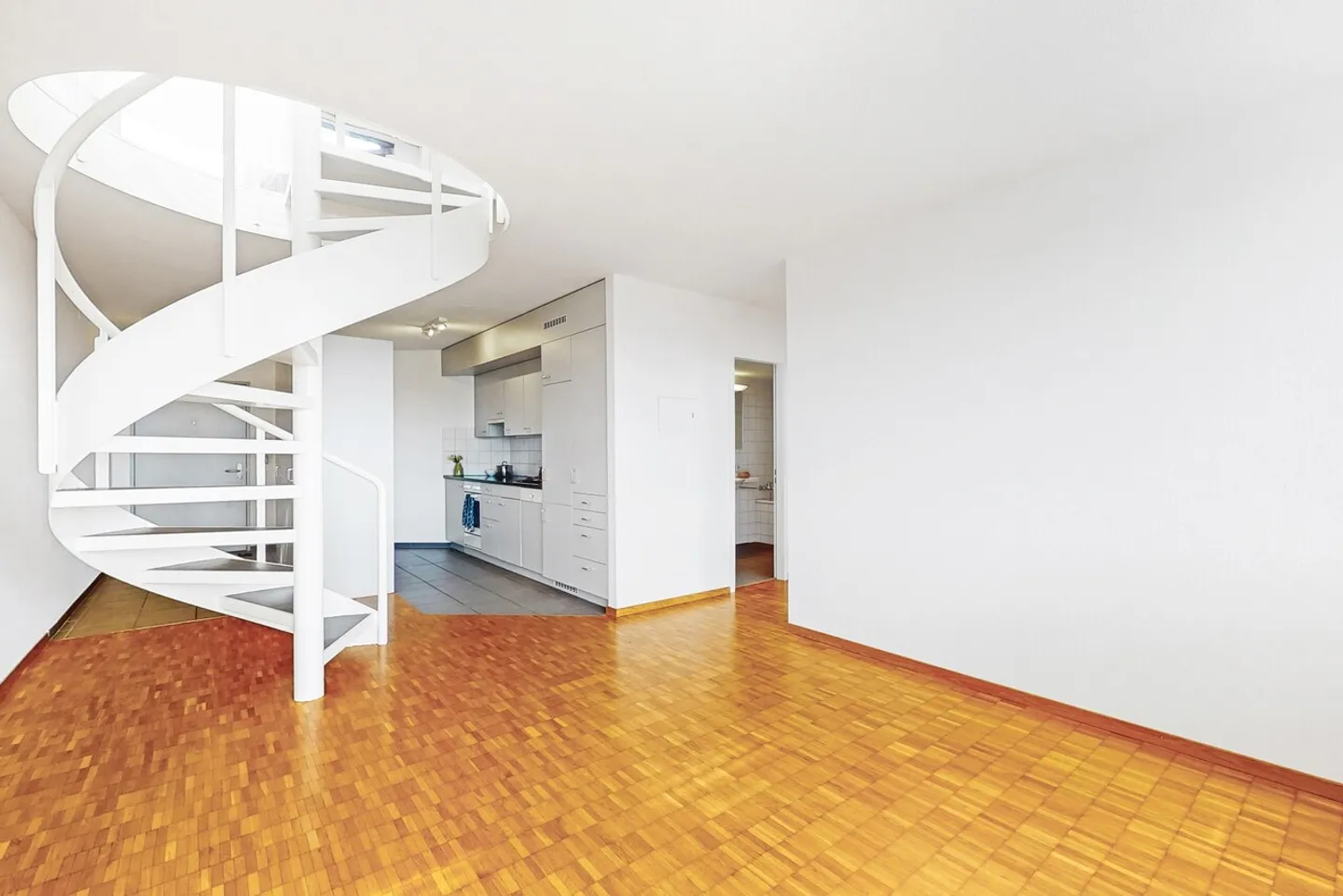 Charmante Wohnung mit Terrasse - Foto 2 von 10