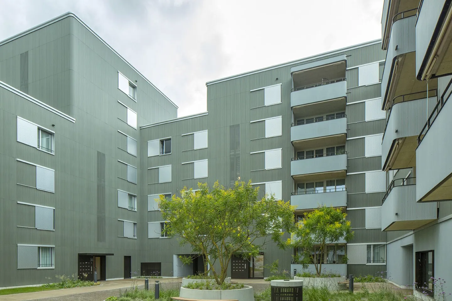 Dreamlike apartment with 3.5 rooms and spacious balcony available! - Photo 6 of 6