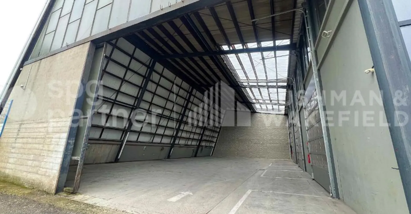 Große Industriefläche von 2.390 m² | Selten in Genf | Sofort verfügbar - Foto 6 von 12