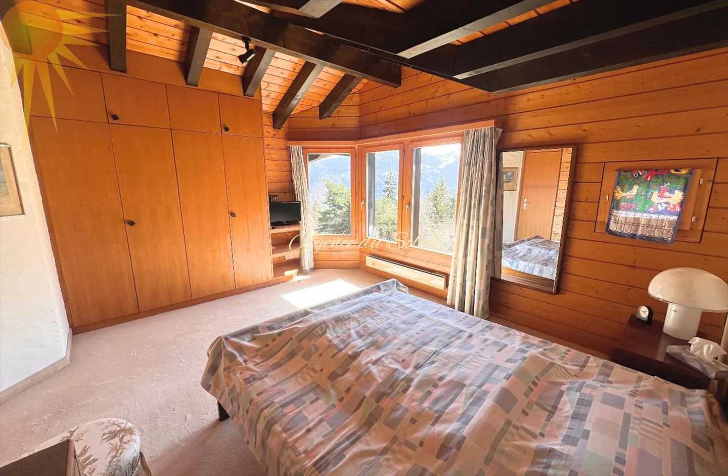 Ideal for a family, this beautiful and spacious chalet, 5 minutes by car from the center of the station! - Photo 10 of 13