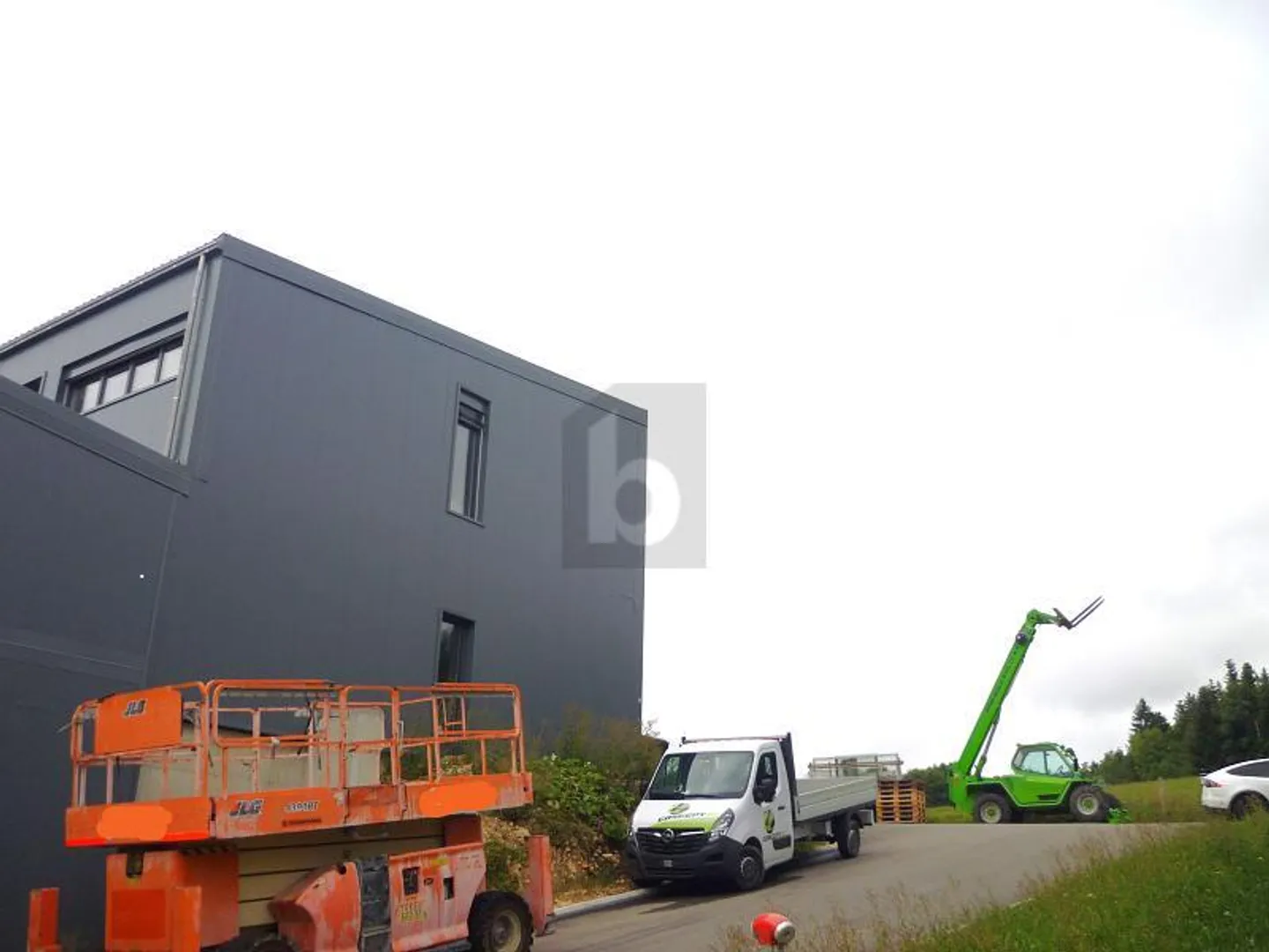 Edificio ad uso misto in affitto - Foto 2 di 6