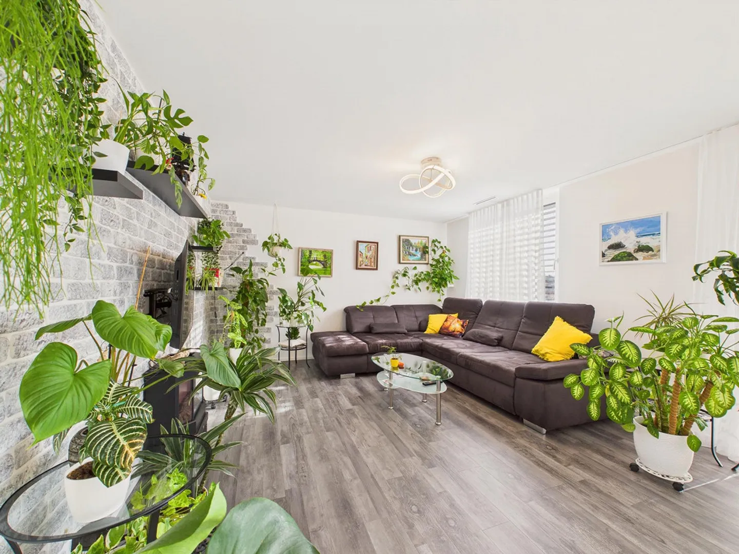 Modern 5.5-room apartment in Glattfelden - Photo 2 of 11