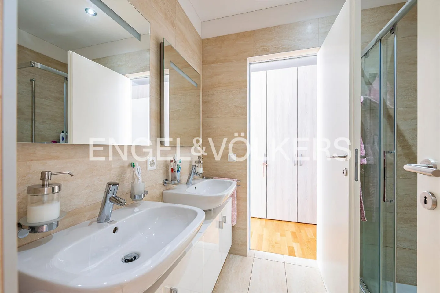 Moderne Wohnung in Paradiso - Foto 10 von 12