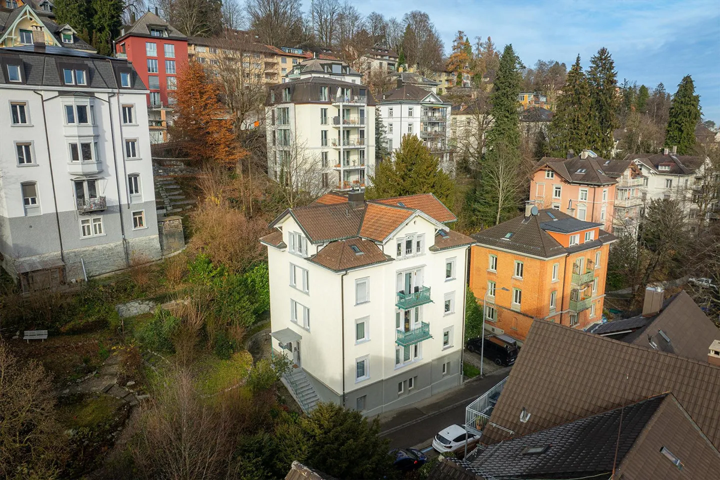 Compact, central et meublé - parfait pour les étudiants ! - Photo 2 sur 6