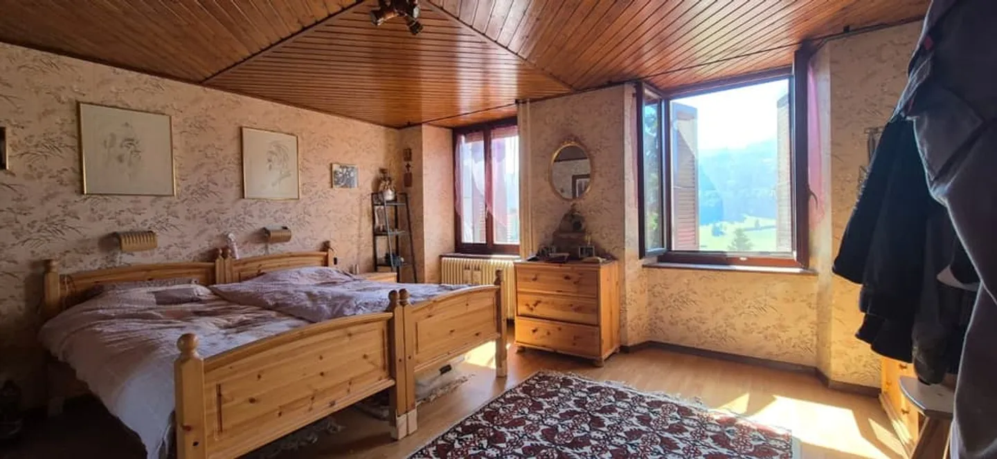 Charmante maison familiale avec grands terrains arborisés à vendre dans un quart - Photo 4 sur 9