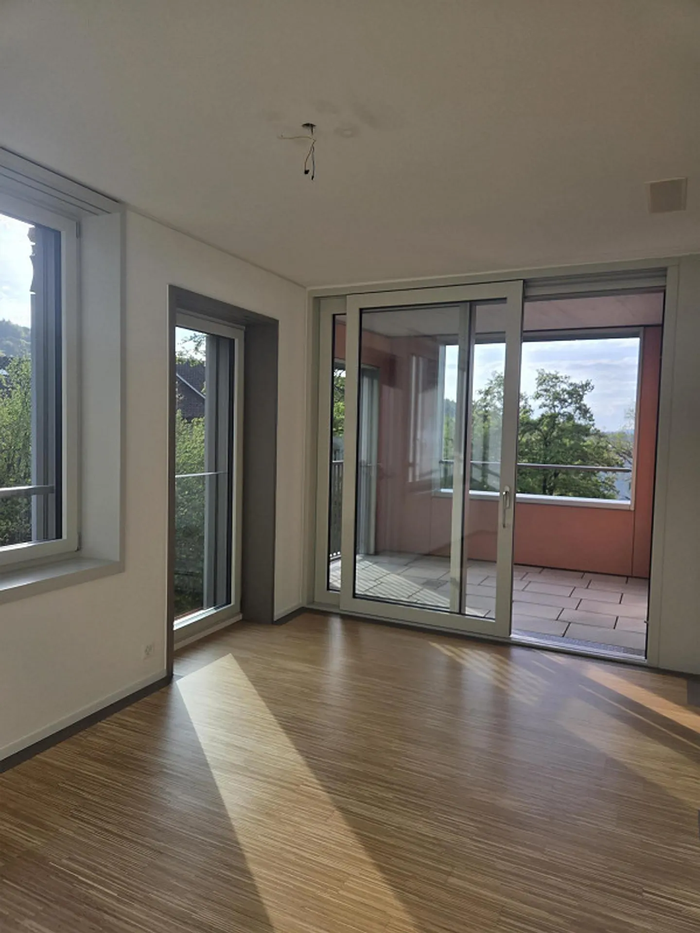 Appartamento luminoso e moderno di 2,5 stanze a Zurigo Triemli (Distretto 9) – Ava - Foto 1 di 11