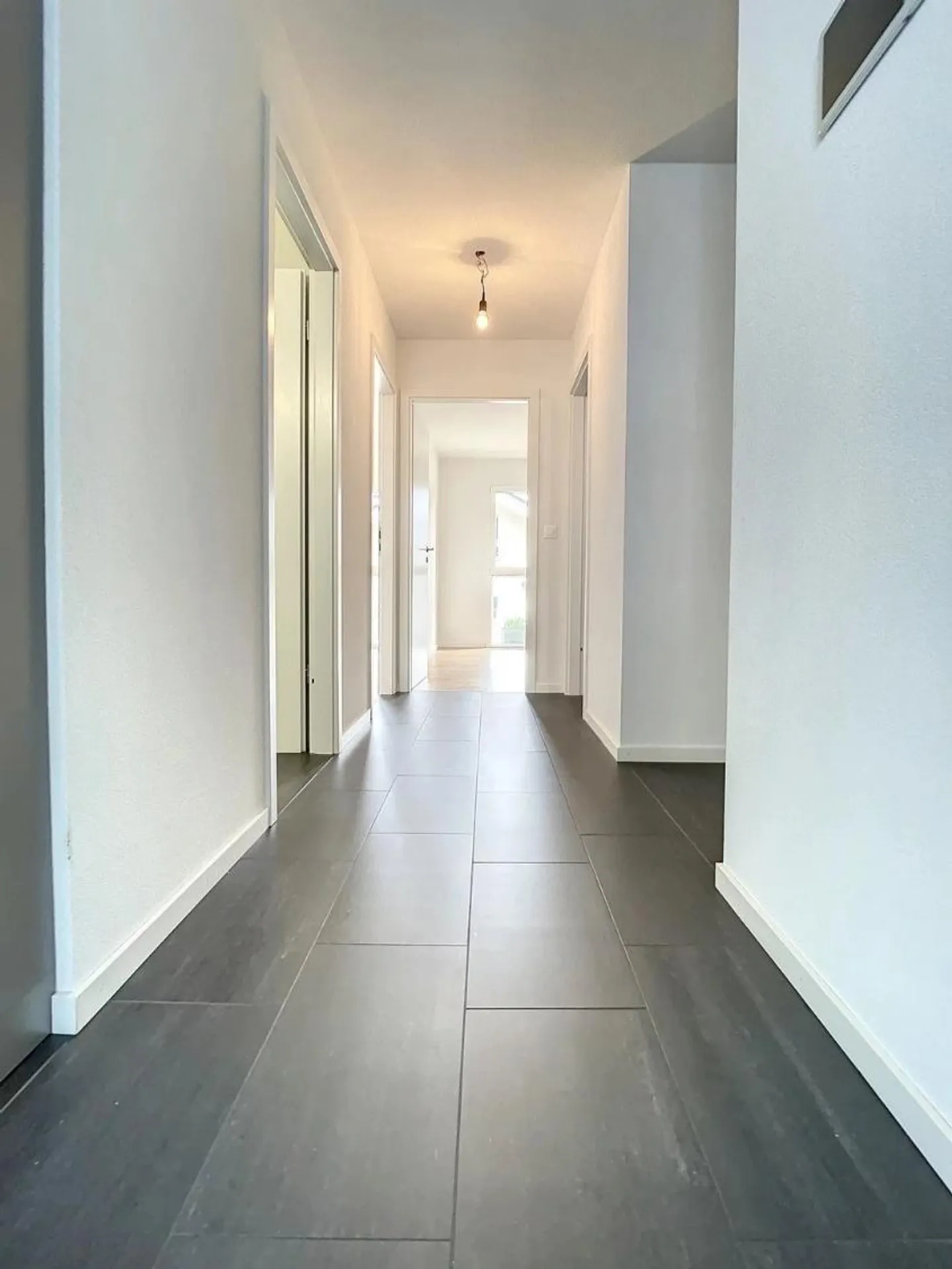 Appartamento 3.5 locali - Foto 2 di 10
