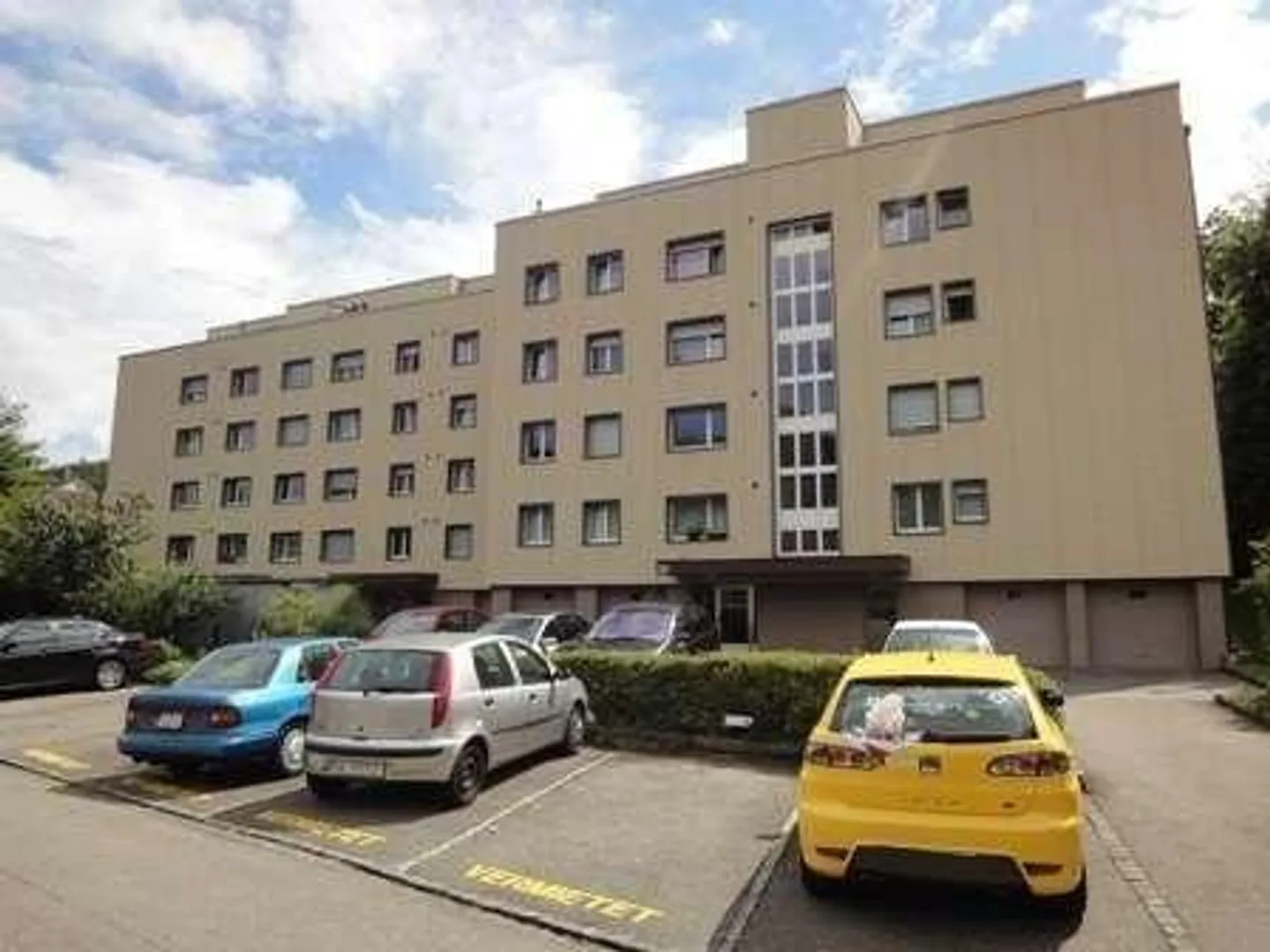Appartamento con balcone direttamente alla stazione - Foto 1 di 5