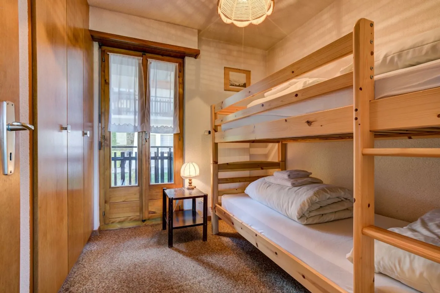 Geräumige und helle 4-Zimmer-Wohnung, 5 Minuten von den Skiliften entfernt - Photo 13 of 13